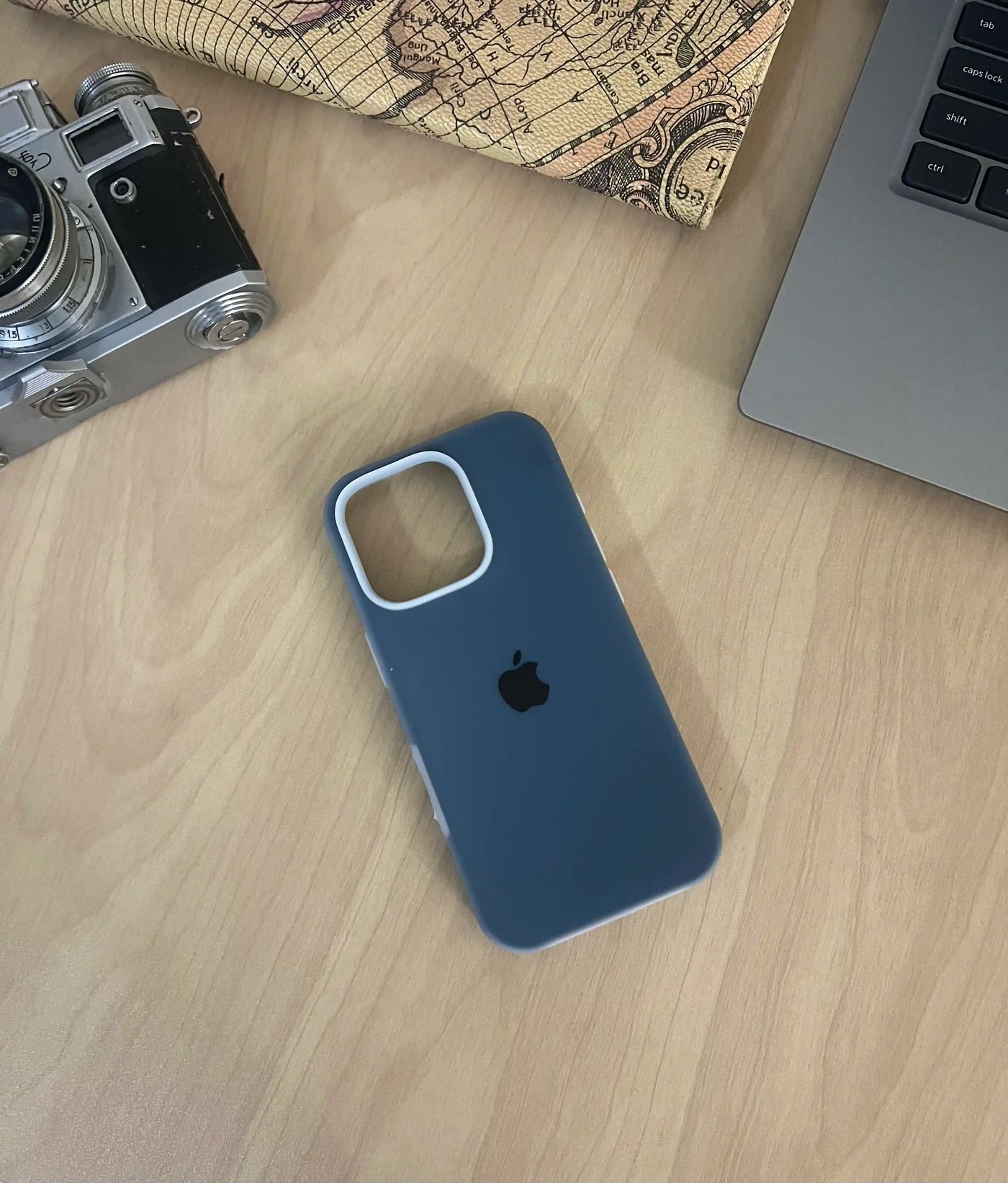 Neon Silicone Case - iPhone 16 Pro